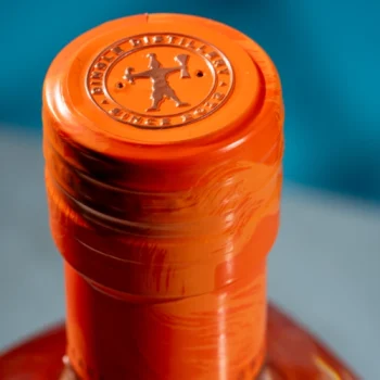 Dingle Orange & Sea Salt Gin bottle closeup